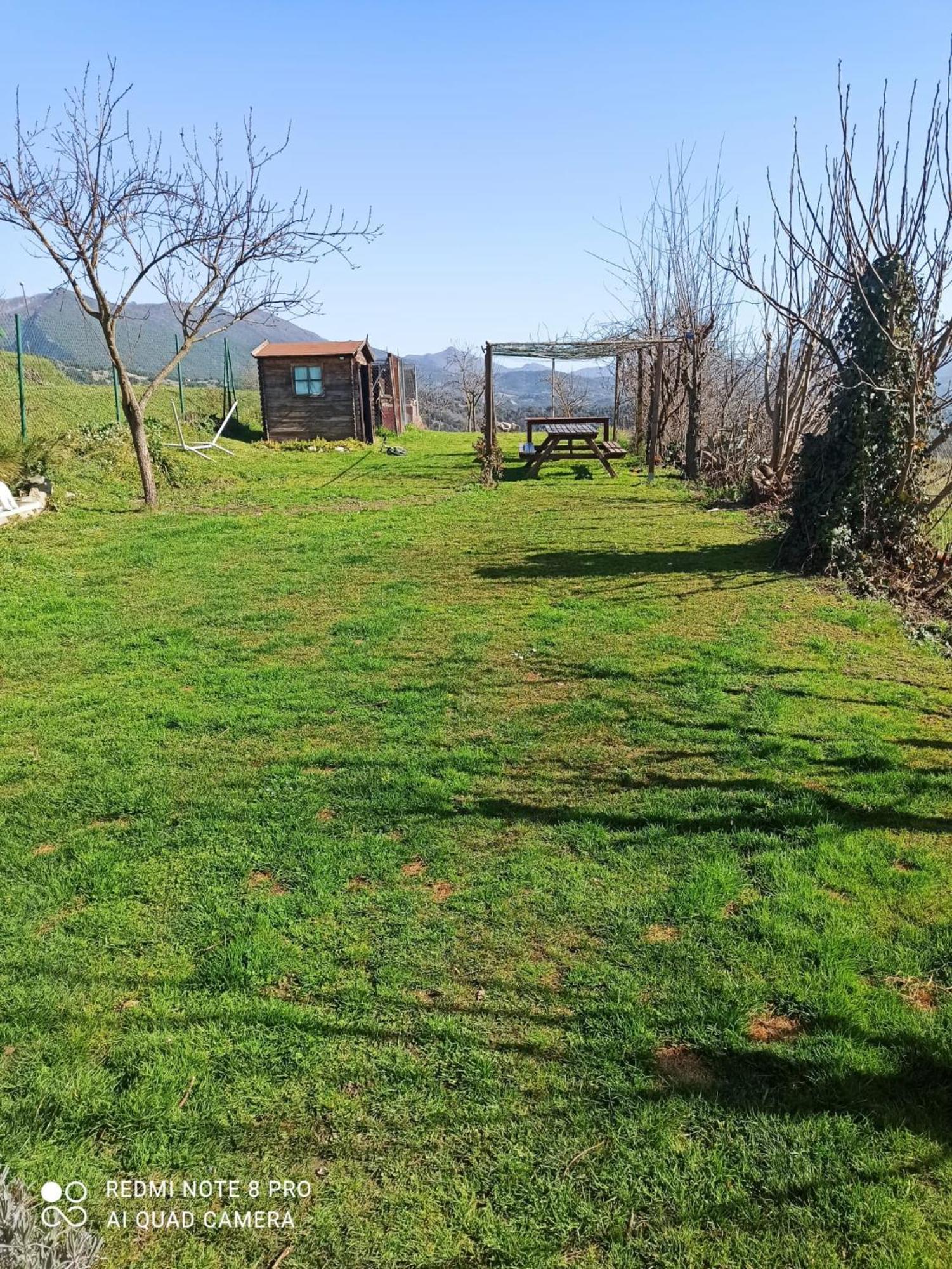 Alojamiento Compartido Cantroncxic San Pedro de Torelló Eksteriør bilde